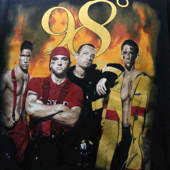 Vintage "98 DEGREES- Heat It Up Tour” Concert Tee - Picture 2 of 4